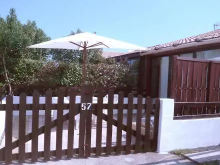 Сasa de vacaciones Les Amandines-3 By Interhome *