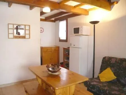 Nyaraló Les Amandines-3 By Interhome